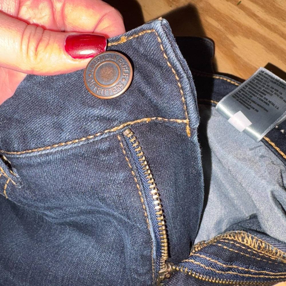 American Eagle Dark Jeans - Picture 5 of 6